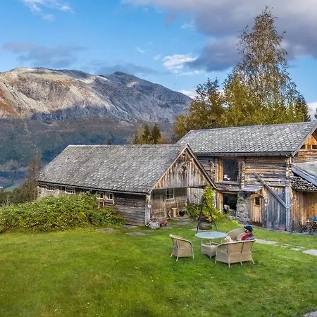 Holiday home The Peak Of I